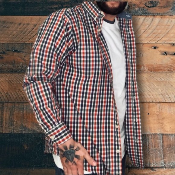 Long Sleeve Button Down Shirt • Men's • Large - Picture 3 of 5